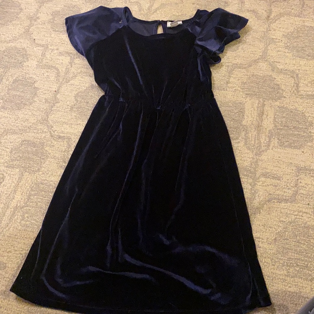 Beautiful velvet blue dress!